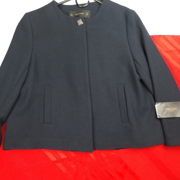 Zara Jackets & Blazers - Zara Basic Inverted Back Pleat Blazer Large